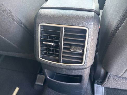 Used 2025 Kia Sportage LX FWD image 22