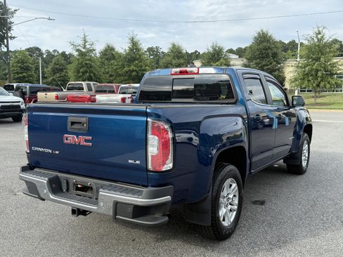 Used 2019 GMC Canyon SLE w/ Driver Alert Package image 9