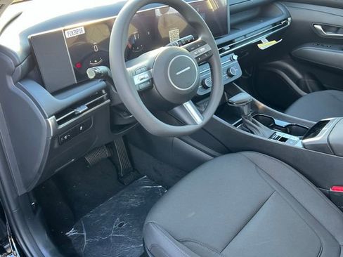 New 2026 Hyundai Tucson SE image 9