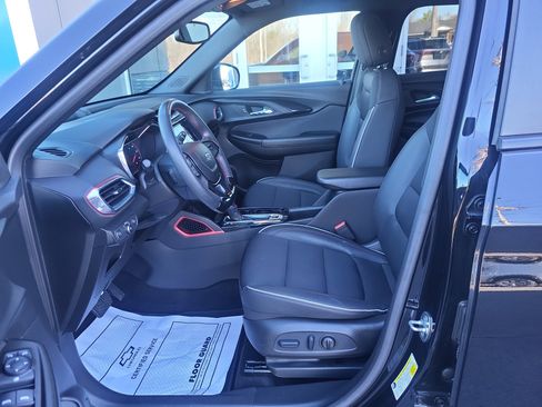 Certified 2023 Chevrolet TrailBlazer RS w/ Convenience Package image 5