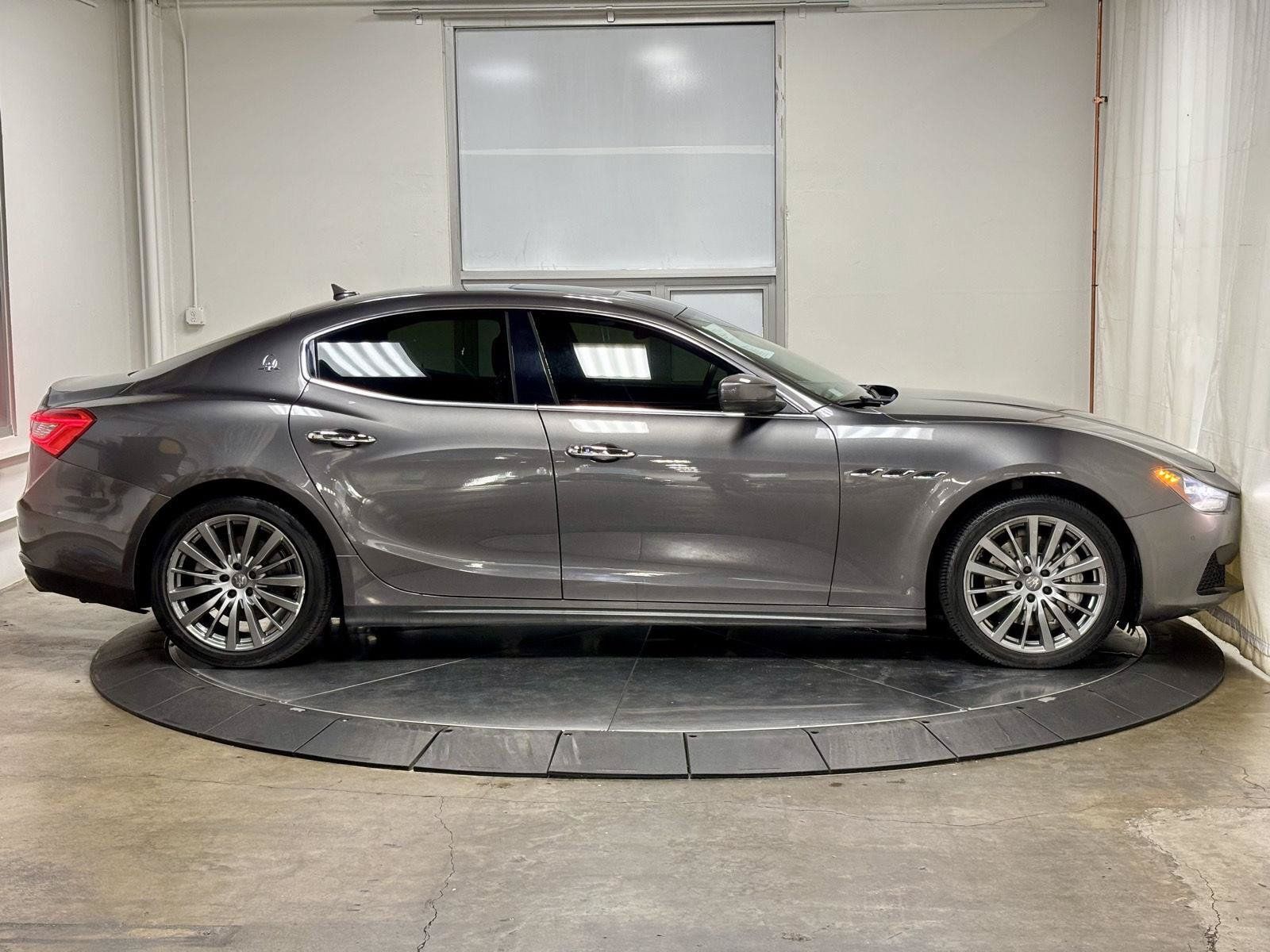Used 2017 Maserati Ghibli RWD image 10