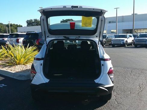 Certified 2024 Hyundai Kona SE image 19