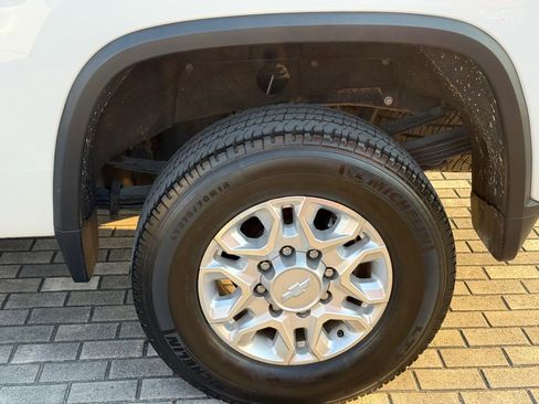 Used 2020 Chevrolet Silverado 3500 LT w/ All Star Edition image 42