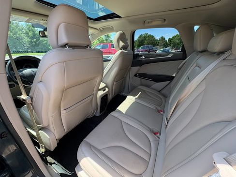 Used 2019 Lincoln MKC Reserve w/ MKC Technology Package AWD/4WD image 21