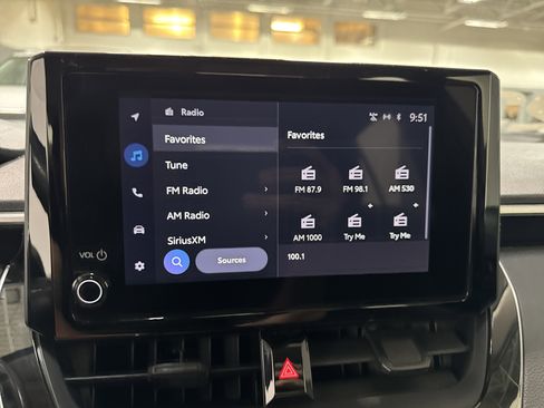 Used 2023 Toyota Corolla LE image 25