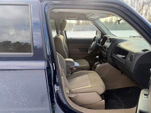 Used 2015 Jeep Patriot Sport w/ Power Value Group image 16