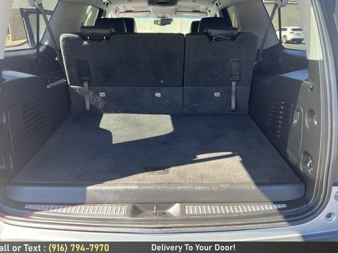 Used 2018 Chevrolet Suburban LT AWD/4WD image 11