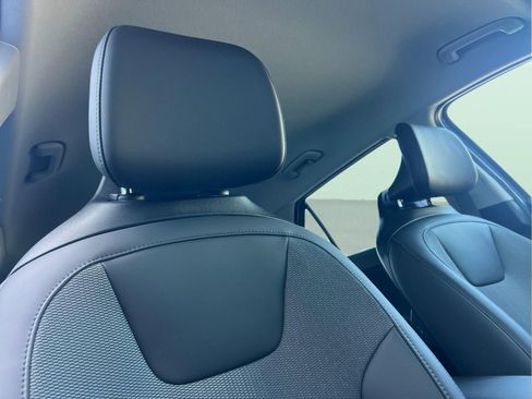 New 2026 Kia Niro Wind image 17