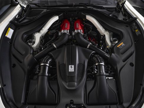 Used 2026 Ferrari Roma Spider RWD image 42