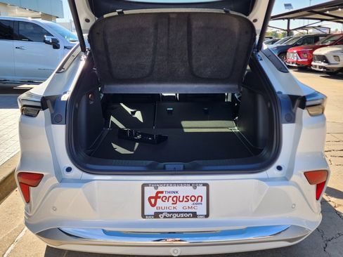 New 2026 Buick Envista Avenir image 48