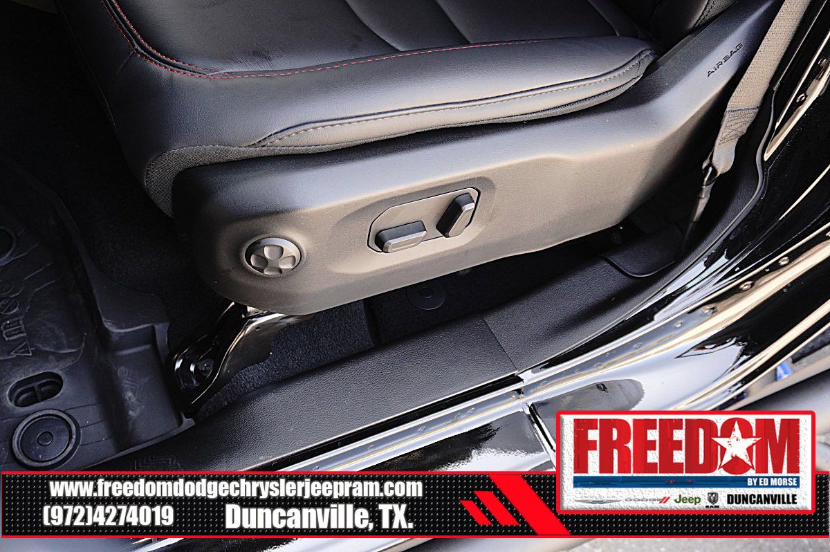 Used 2026 Jeep Wrangler Unlimited Rubicon AWD/4WD image 38
