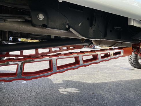 Used 2022 Ford F450 Platinum w/ FX4 Off-Road Package image 39