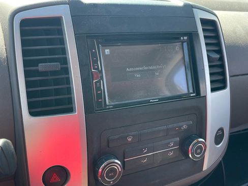 Used 2019 Nissan Frontier SV image 5