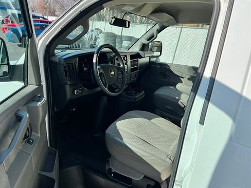 Used 2019 Chevrolet Express 2500 w/ Driver Convenience Package image 13