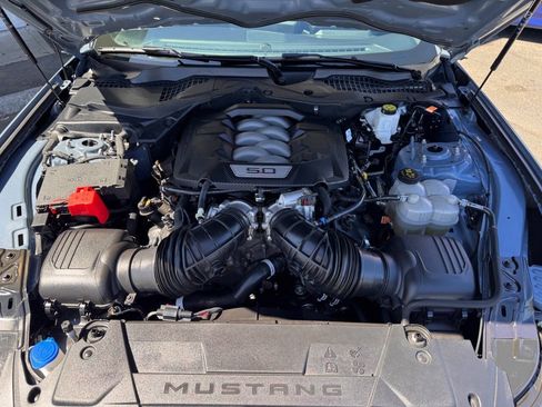 Used 2024 Ford Mustang GT RWD image 9