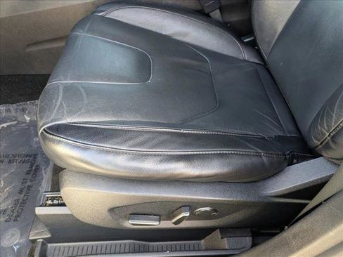 Used 2015 Ford Edge Titanium image 10