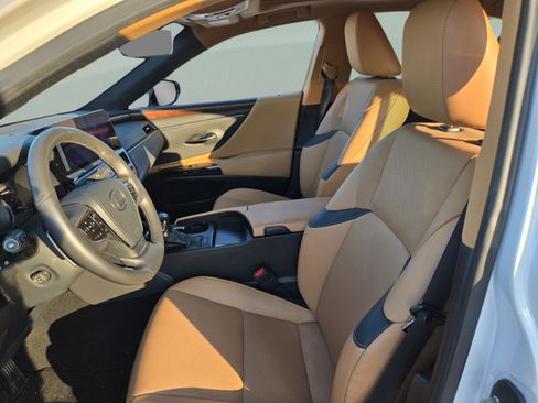 Used 2024 Lexus ES 350 w/ Premium Package FWD image 14