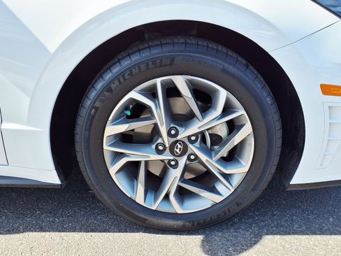 Certified 2021 Hyundai Sonata SEL w/ Preferred Accessory Package FWD image 9
