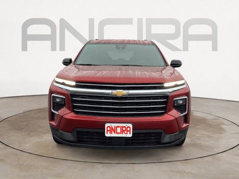 Used 2026 Chevrolet Traverse LT FWD image 8