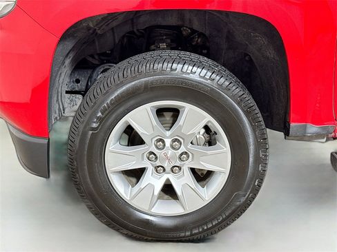 Used 2018 GMC Canyon SLE w/ SLE Convenience Package image 28