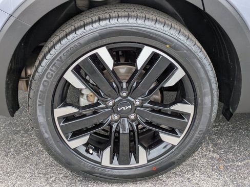 Certified 2023 Kia Telluride SX Prestige AWD/4WD image 8