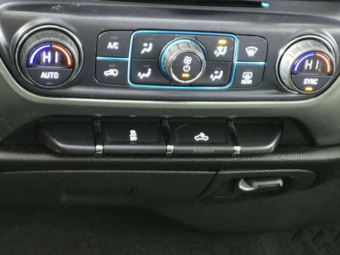 Used 2018 Chevrolet Silverado 1500 LT w/ All Star Edition image 17