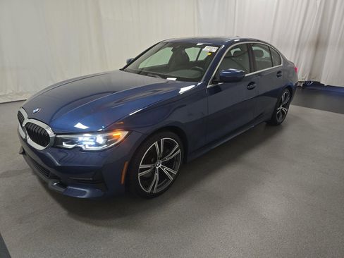 Used 2021 BMW 330i Sedan w/ Convenience Package image 16
