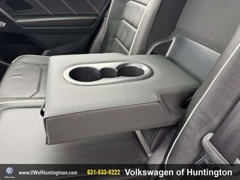 Certified 2023 Volkswagen Tiguan SEL R-Line image 11