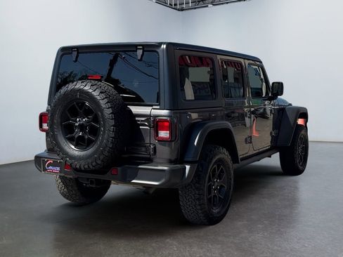 Used 2024 Jeep Wrangler Unlimited AWD/4WD image 5