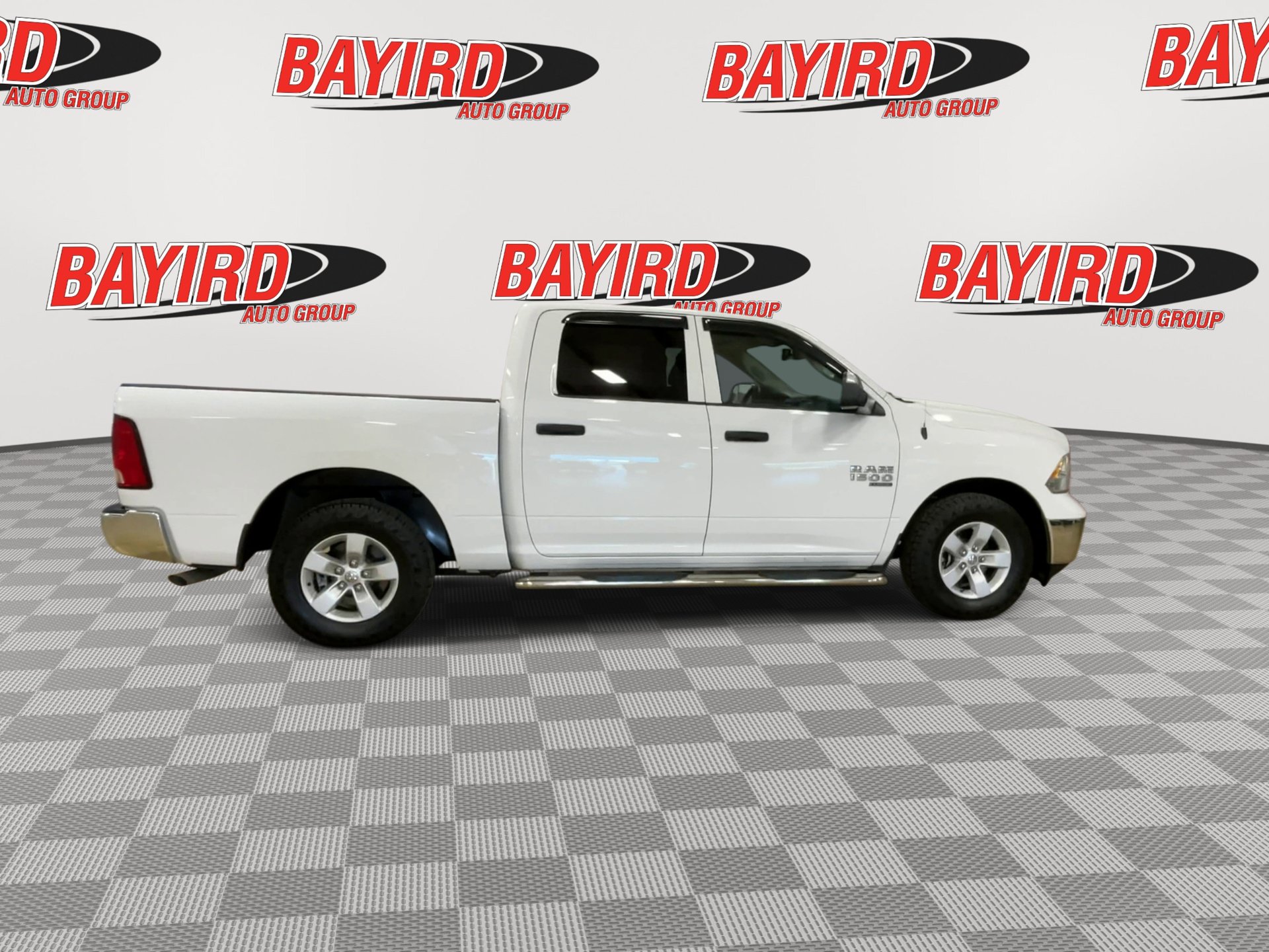 Used 2022 RAM 1500 Classic SLT w/ Trailer & Traction Group RWD image 9
