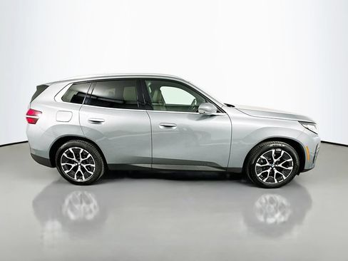 Used 2025 BMW X3 xDrive30i w/ Premium Package AWD/4WD image 4