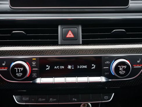 Used 2019 Audi S4 Prestige w/ Prestige Package image 24