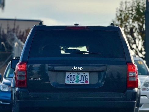 Used 2014 Jeep Patriot Sport w/ Power Value Group image 15