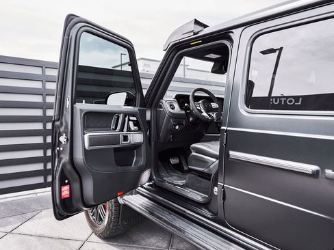 Used 2023 Mercedes-Benz G 63 AMG Squared image 31