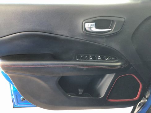 Used 2018 Jeep Compass Trailhawk w/ Navigation Group image 34