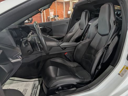 Used 2023 Chevrolet Corvette 2LT w/ Z51 Performance Package image 3