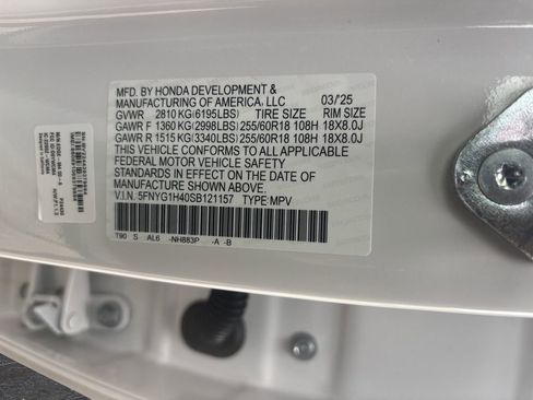 Used 2025 Honda Pilot EX-L image 38