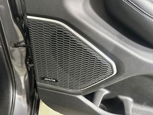 Used 2023 Jeep Grand Cherokee 4WD 4xe image 28