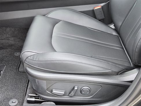 New 2026 Kia K5 EX image 17