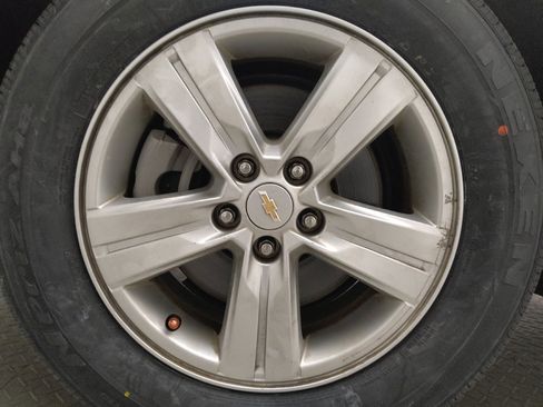 Used 2022 Chevrolet Trax LT w/ LT Convenience Package image 31