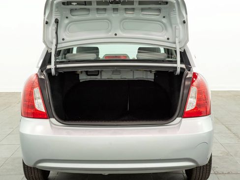 Used 2009 Hyundai Accent GLS w/ Popular Equipment Pkg 5 FWD image 11