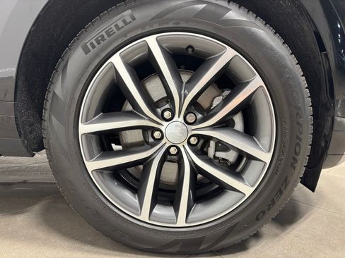 Used 2026 Land Rover Range Rover Evoque S AWD/4WD image 11
