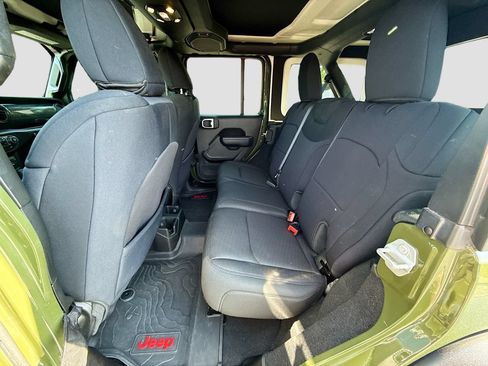 Used 2022 Jeep Wrangler Unlimited Sport AWD/4WD image 26
