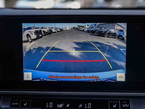 Used 2026 Toyota Camry XLE FWD image 24