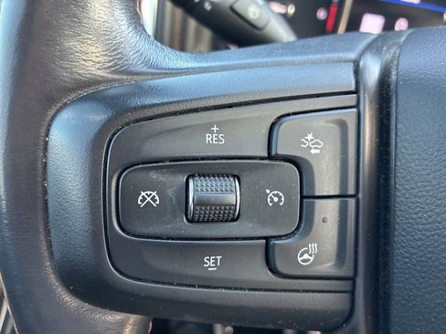 Used 2022 GMC Sierra 2500 AT4 w/ AT4 Premium Plus Package image 16