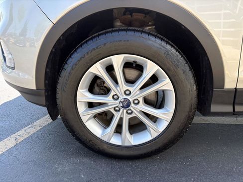 Used 2017 Ford Escape SE AWD/4WD image 26
