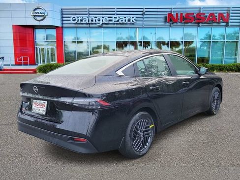 New 2026 Nissan Sentra SV w/ SV Convenience Package FWD image 2