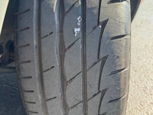 Used 2018 Dodge Challenger SXT image 11