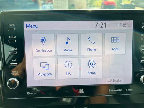 Used 2022 Toyota Camry XLE image 23