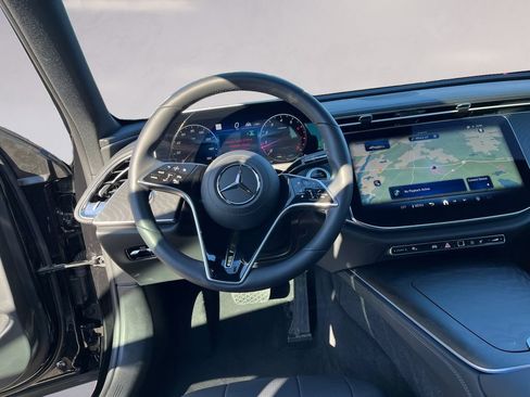 Certified 2025 Mercedes-Benz E 350 4MATIC Sedan image 12